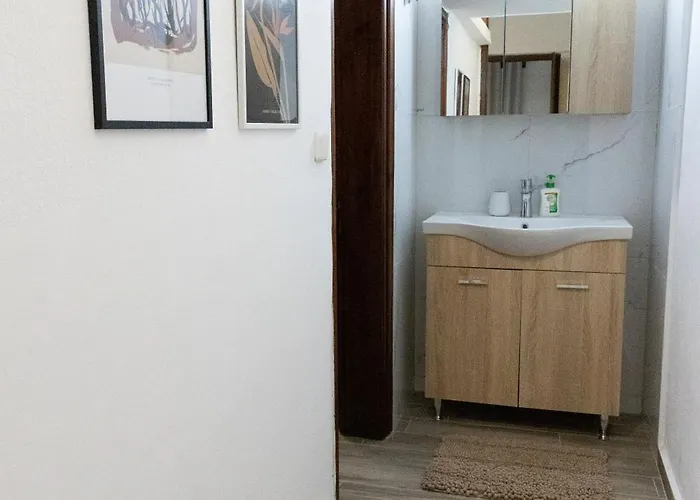 Апартаменты Violeta'S Yard