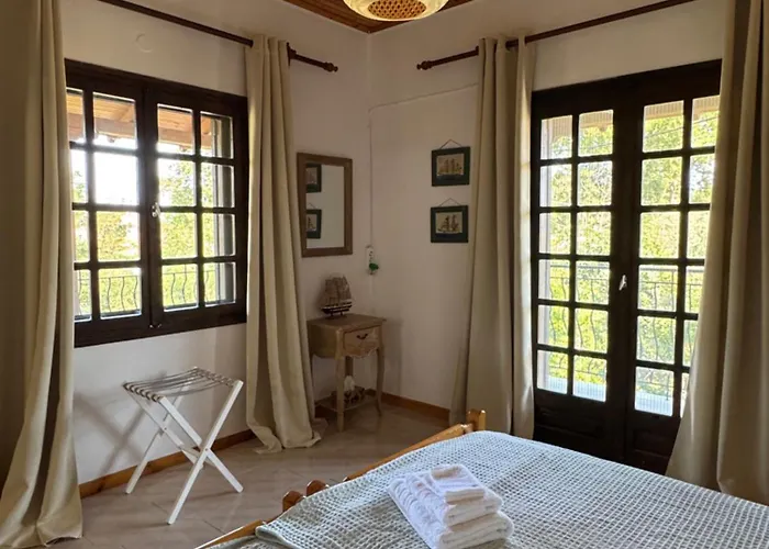 Апартаменты Violeta'S Yard Аспровальта